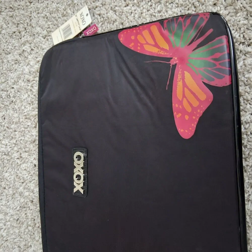XOXO 15in Neoprene Padded Laptop Sleeve Case Zipper, Black/Pink Butterfly